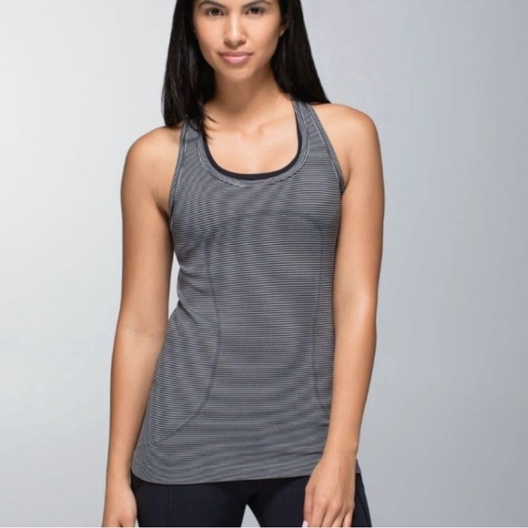 Lululemon Black/White Swiftly Tech Racerback Tank First Release Size 8 - Picture 1 of 8